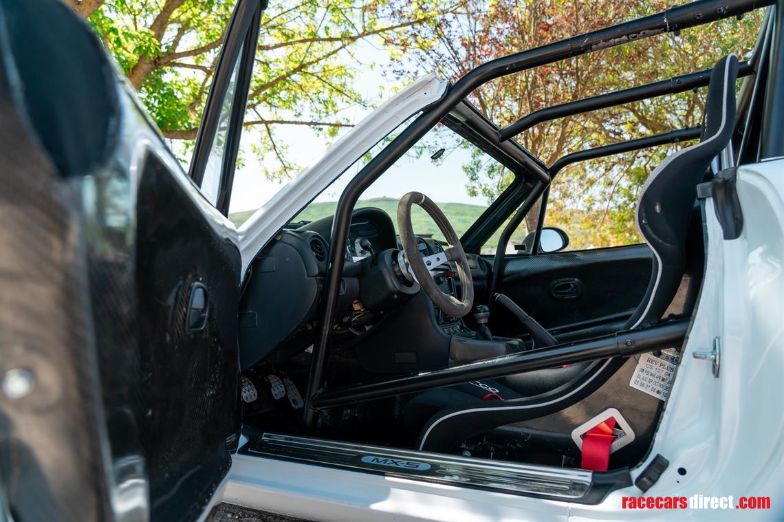 mazda-mx-5-nb-18-trophy-race-car