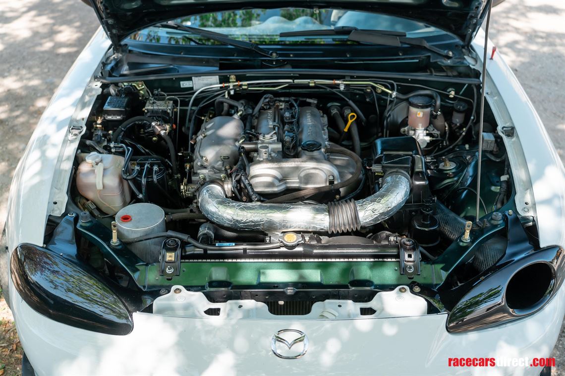 mazda-mx-5-nb-18-trophy-race-car