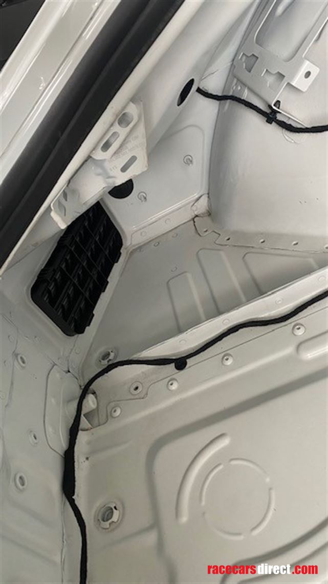 porsche-cayman-gt4-clubsport