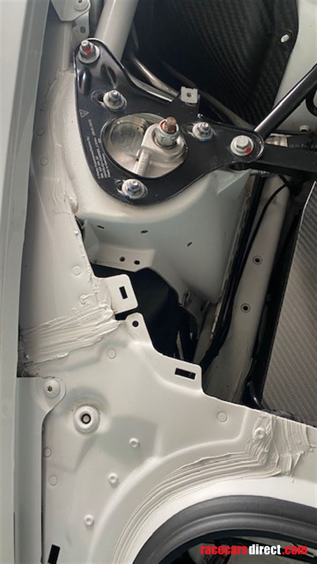 porsche-cayman-gt4-clubsport