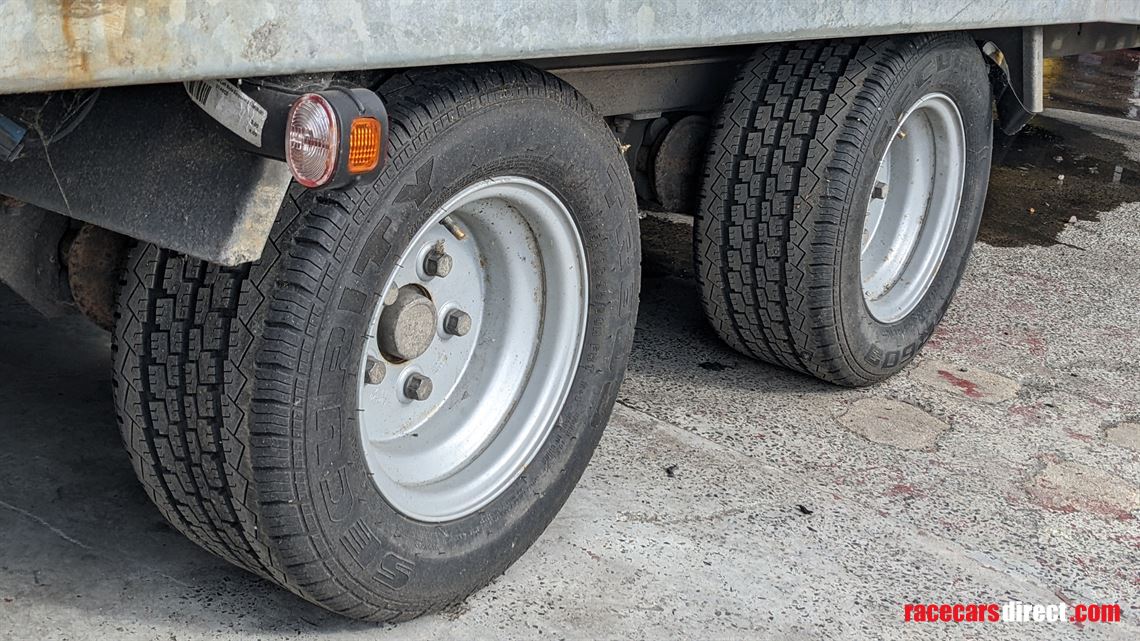 brian-james-double-trailer