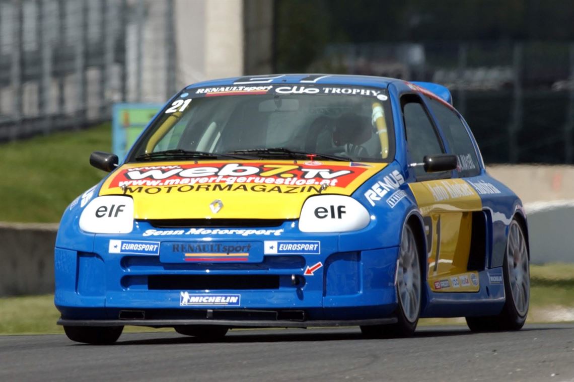 orginal-renault-clio-v6-trophy-phase-2