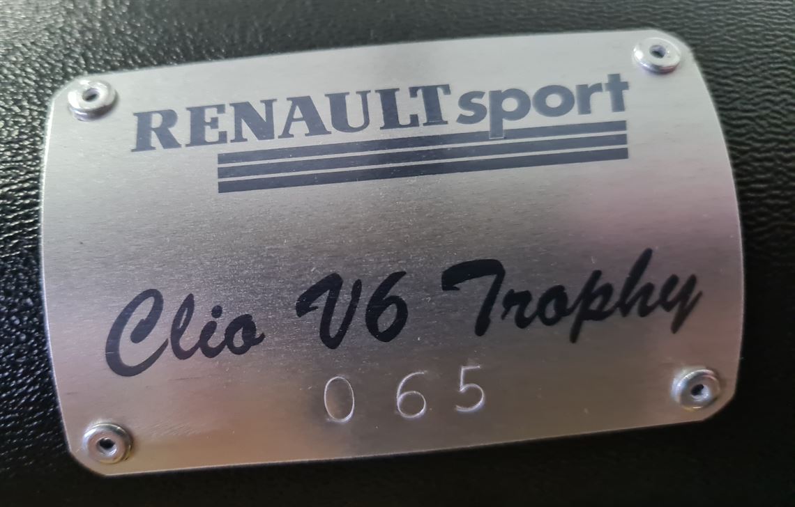orginal-renault-clio-v6-trophy-phase-2