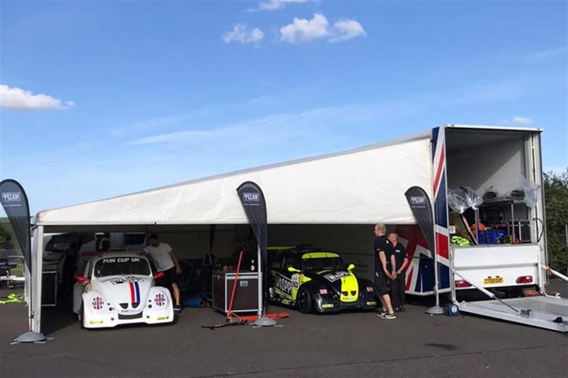 race-truck-trailer-awning