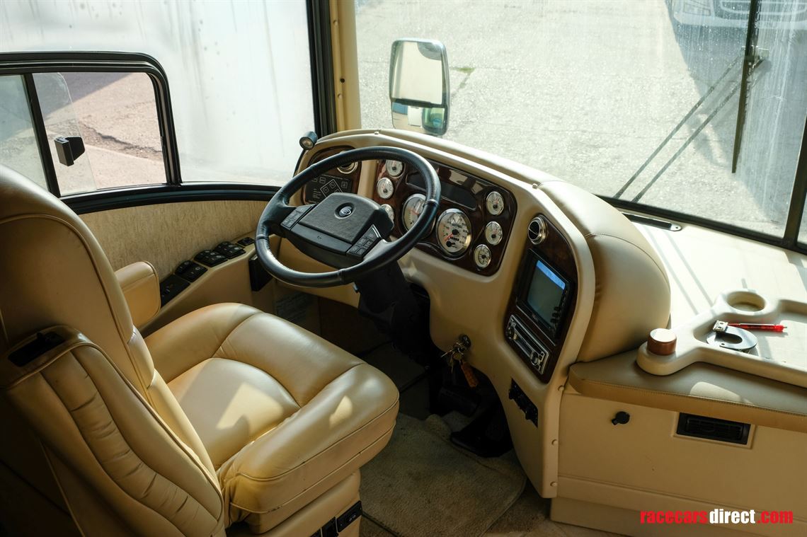 2004-country-coach-inspire-330-rv
