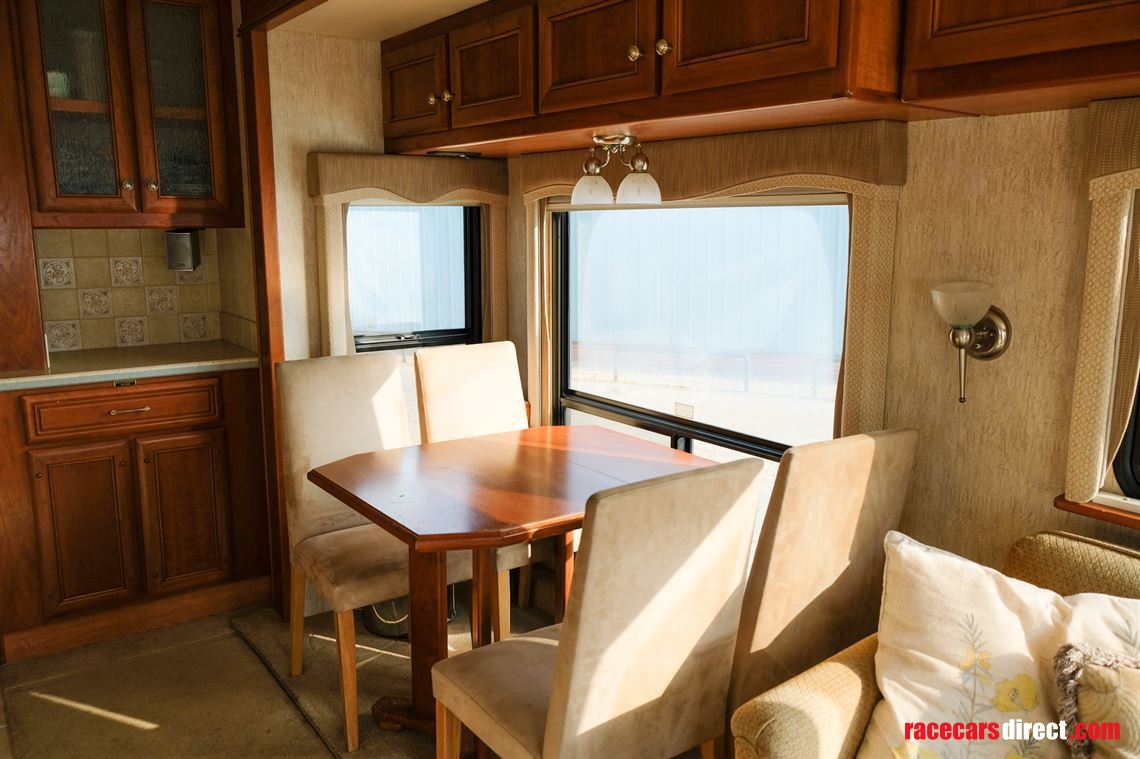 2004-country-coach-inspire-330-rv
