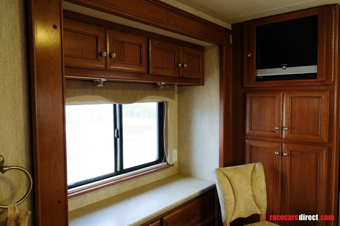 2004-country-coach-inspire-330-rv