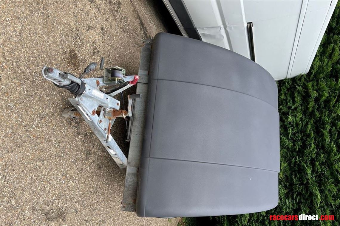 brian-james-minno-shuttle-caterhamclassic-min