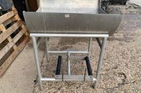 air-jack-skates-and-wheel-washer