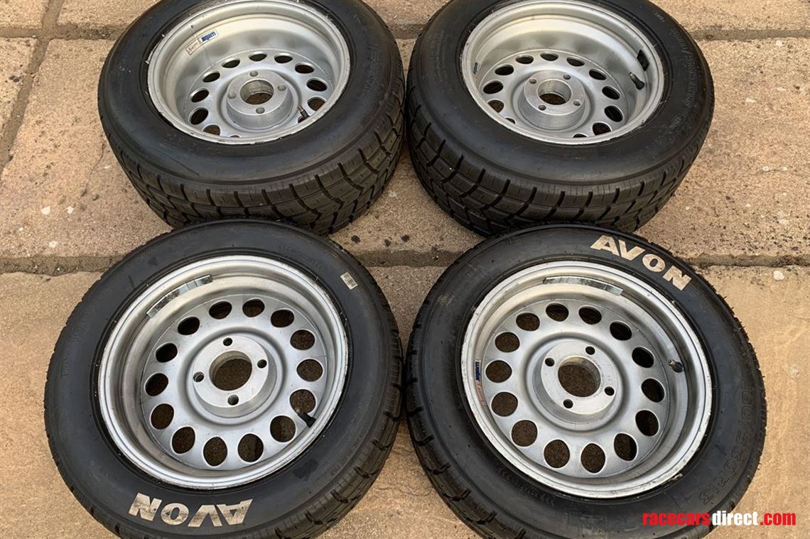 set-of-avon-acr71-wet-tyres-on-weller-racing