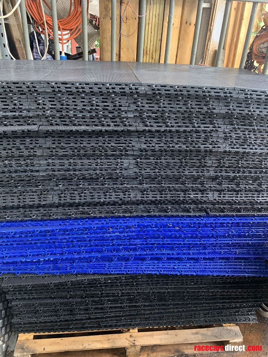 garage-awning-flooring