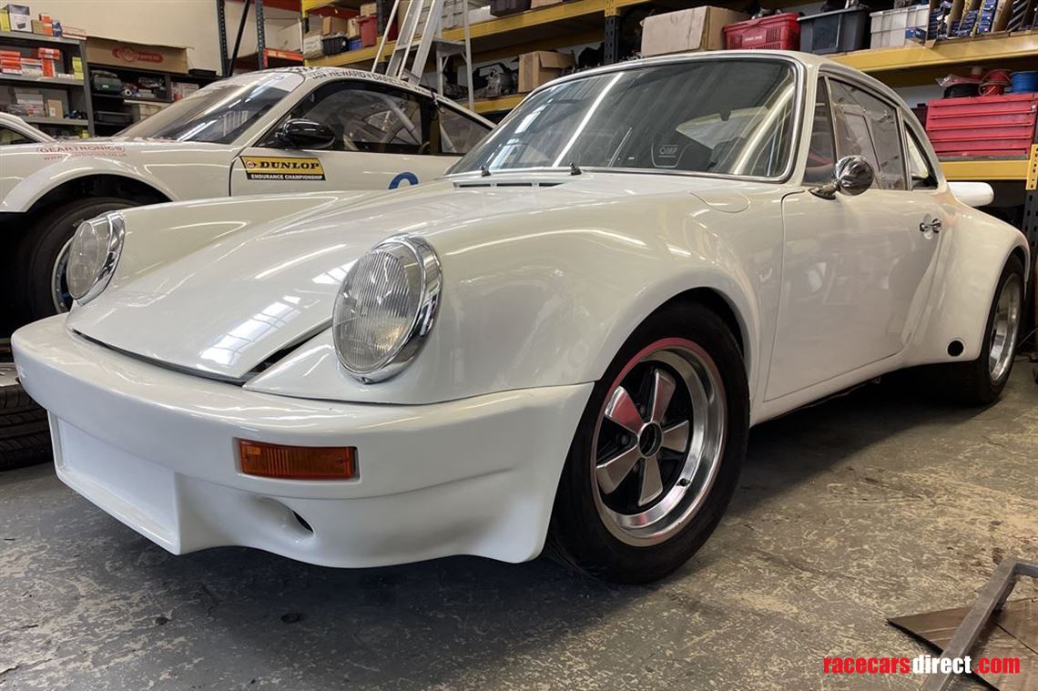 porsche-911-rs-iroc-look-1975-historic-race-r