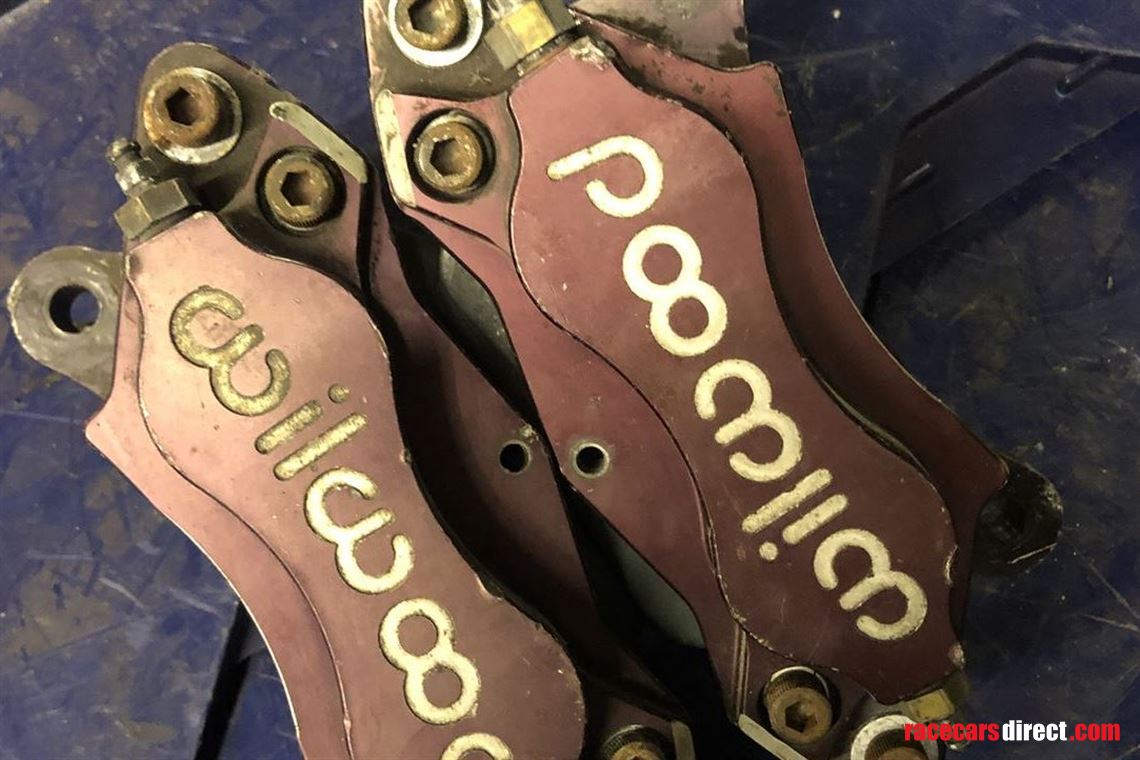 pair-wilwood-alloy-4-pot-calipers