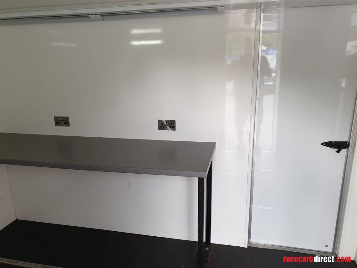 hopkins-136m-4m-high-race-trailer-ex-btcc