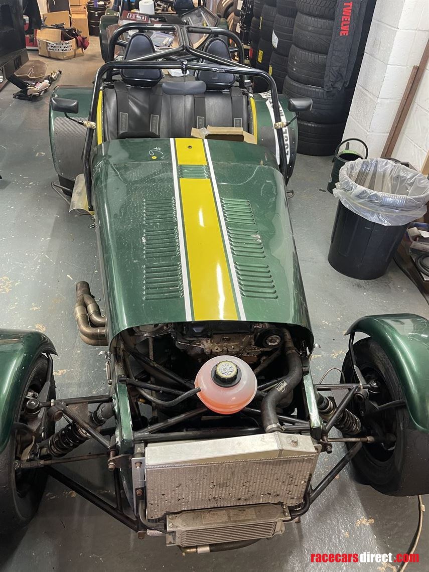 caterham-7-track-day-car