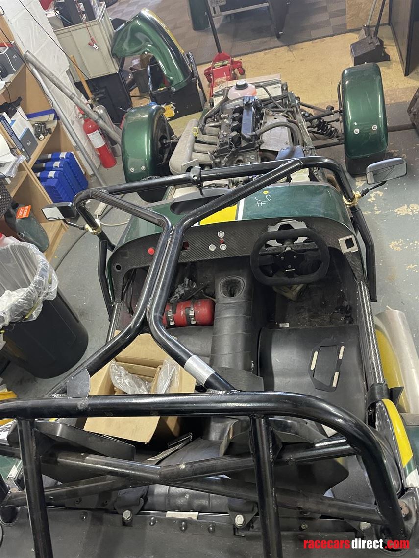 caterham-7-track-day-car