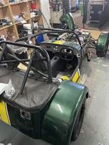 caterham-7-track-day-car