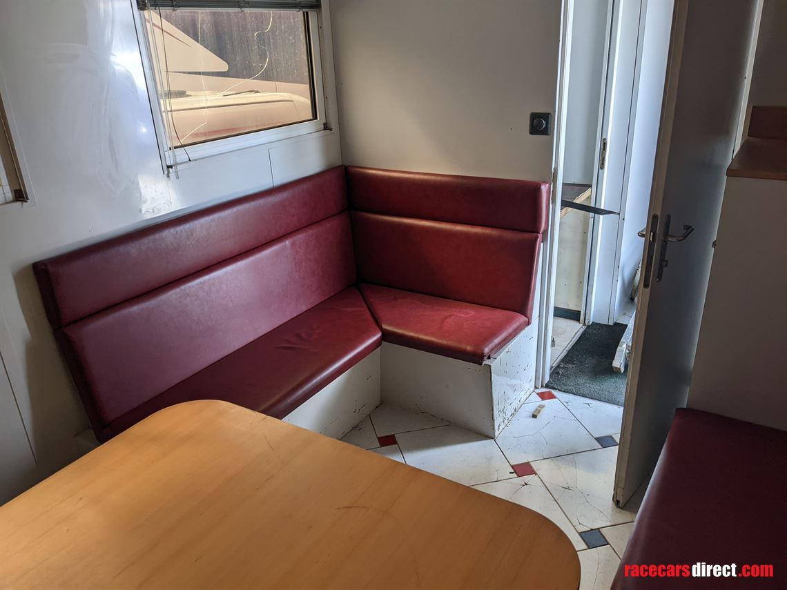 ex-ferrari-f1-engineer-truck