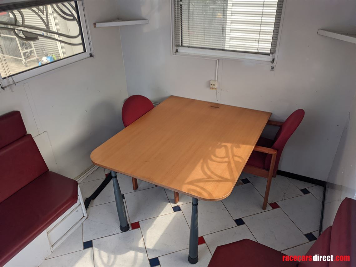 ex-ferrari-f1-engineer-truck