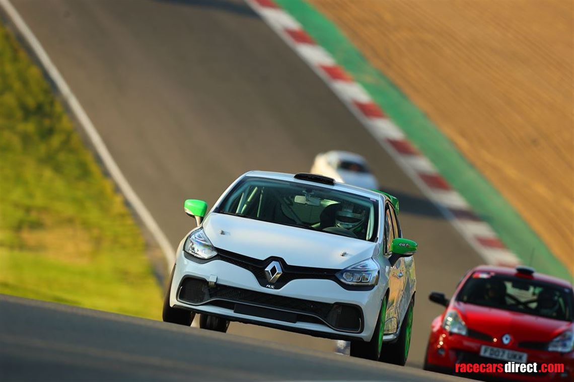 renualt-clio-cup-race-car-gen-4