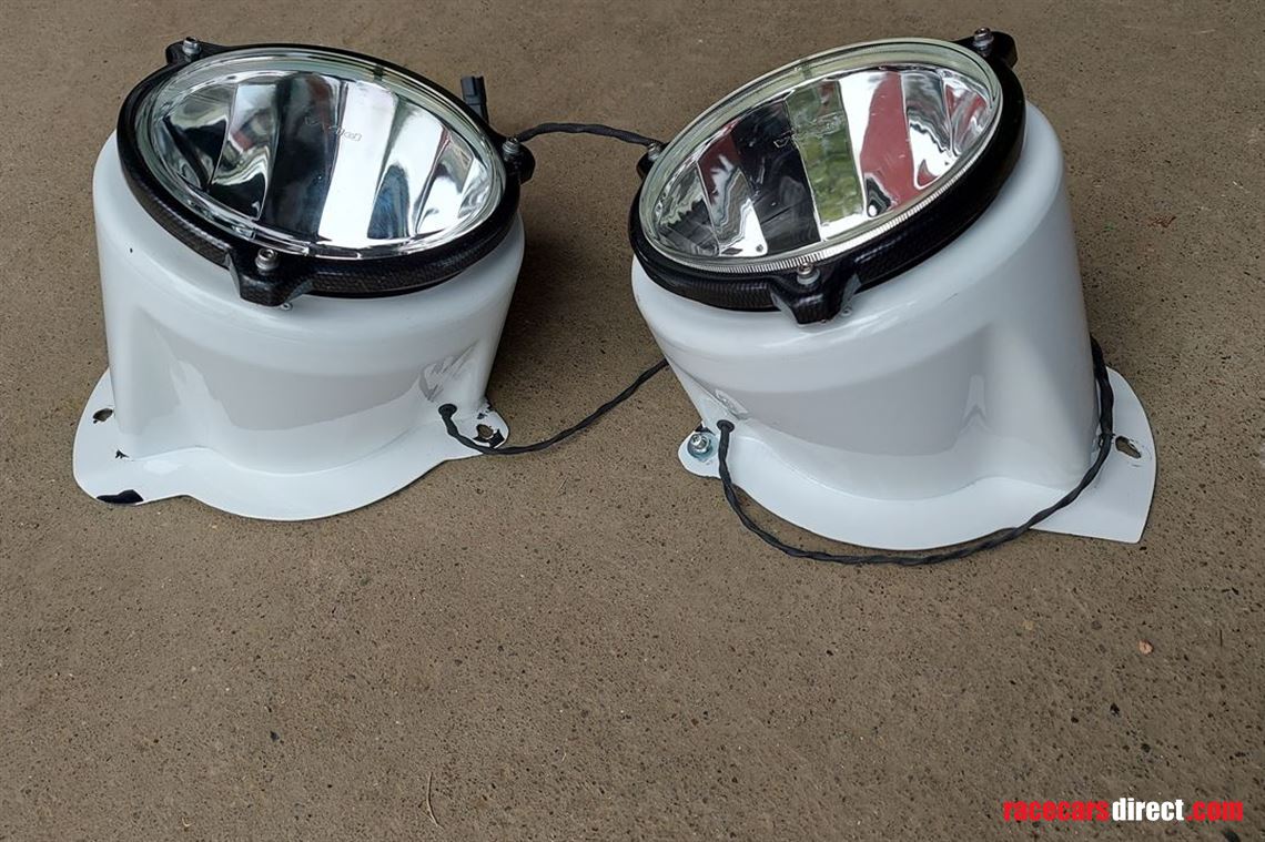 bumper-lights-ford-fiesta-s2000-wrc