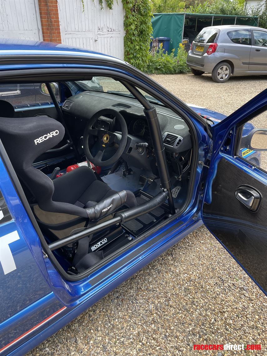 clio-172-cup-race-car