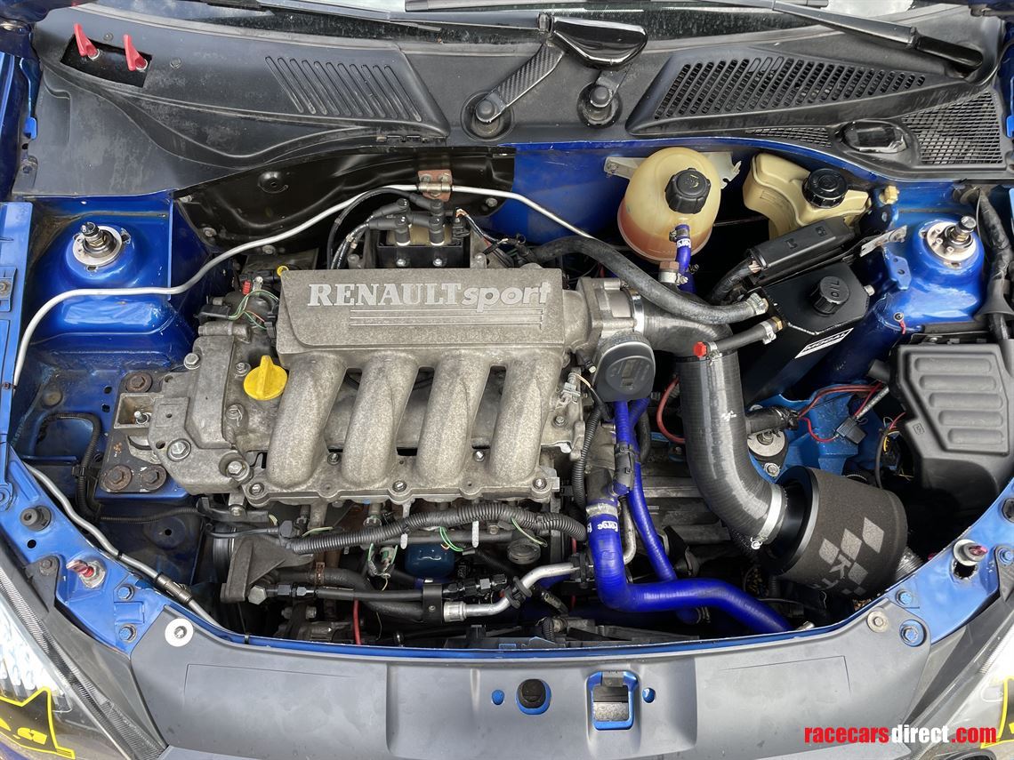 clio-172-cup-race-car