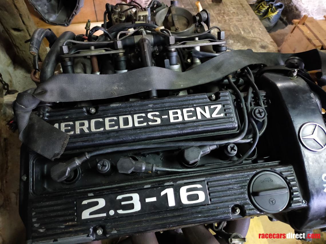 four-engines-mercedes-benz-190e-23-16v