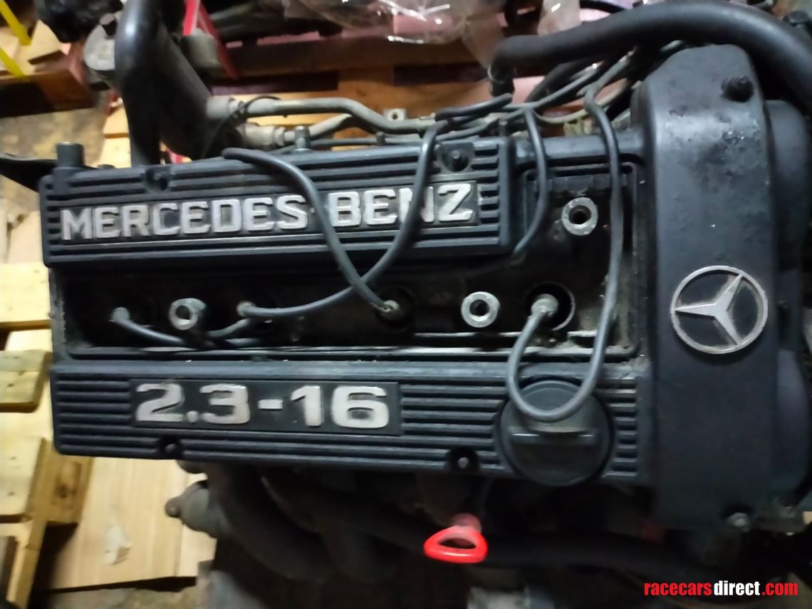 four-engines-mercedes-benz-190e-23-16v