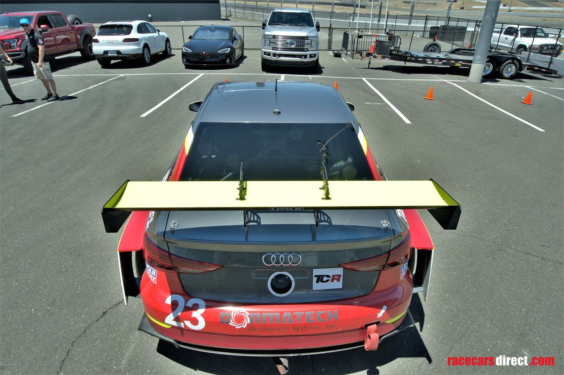 2017-audi-rs3-lms-tcr-car