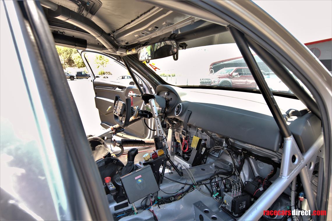 2017-audi-rs3-lms-tcr-car