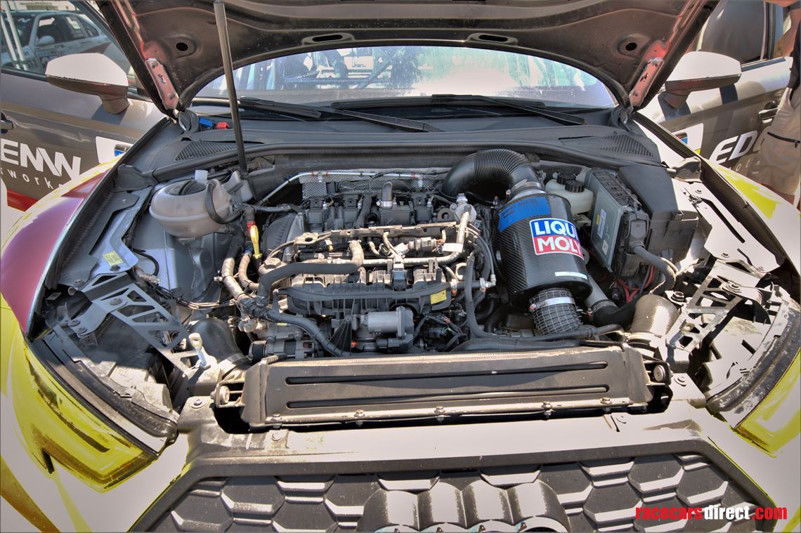 2017-audi-rs3-lms-tcr-car