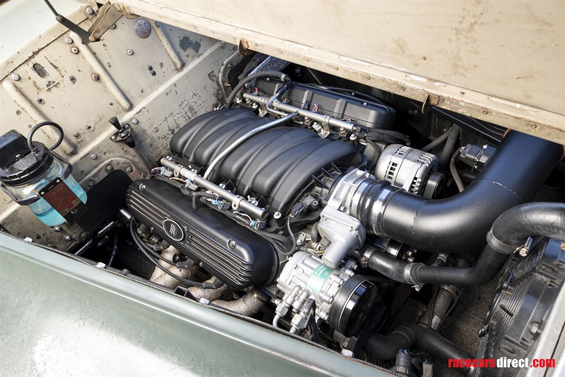 19582017-icon-derelict-rolls-royce-silver-clo