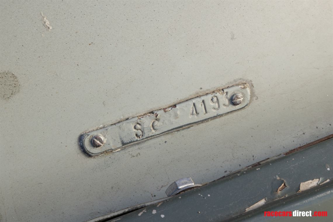 19582017-icon-derelict-rolls-royce-silver-clo