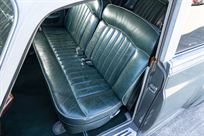 19582017-icon-derelict-rolls-royce-silver-clo