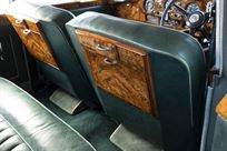 19582017-icon-derelict-rolls-royce-silver-clo