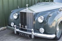 19582017-icon-derelict-rolls-royce-silver-clo