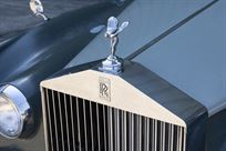 19582017-icon-derelict-rolls-royce-silver-clo