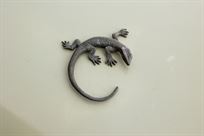 19582017-icon-derelict-rolls-royce-silver-clo