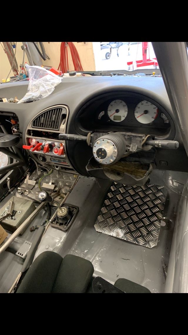 jscc-2003-saxo-vtr-race-car