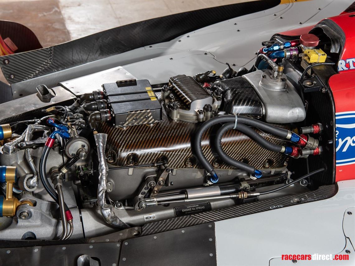 2004-lola-cosworth-ford-b0100