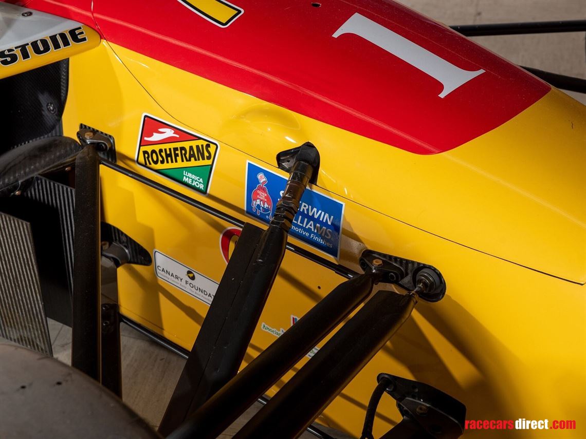 2005-lola-cosworth-ford-b0500