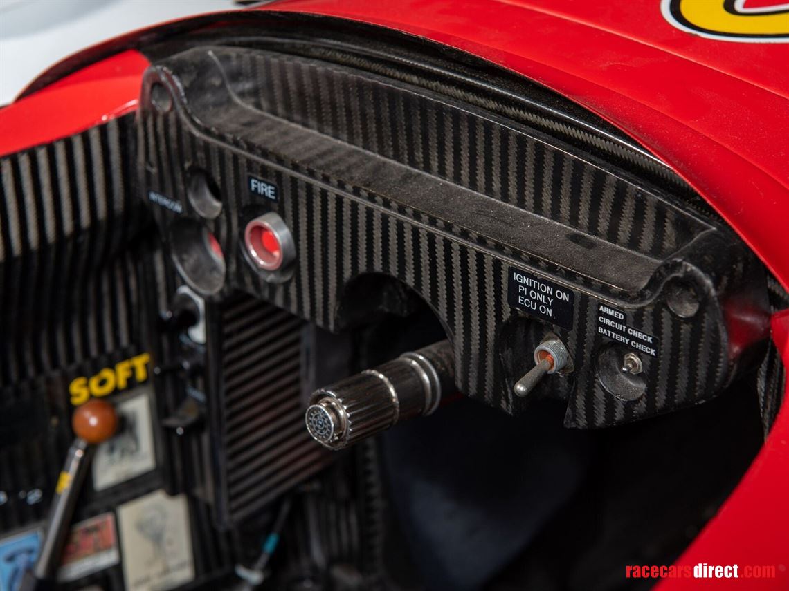 2005-lola-cosworth-ford-b0500