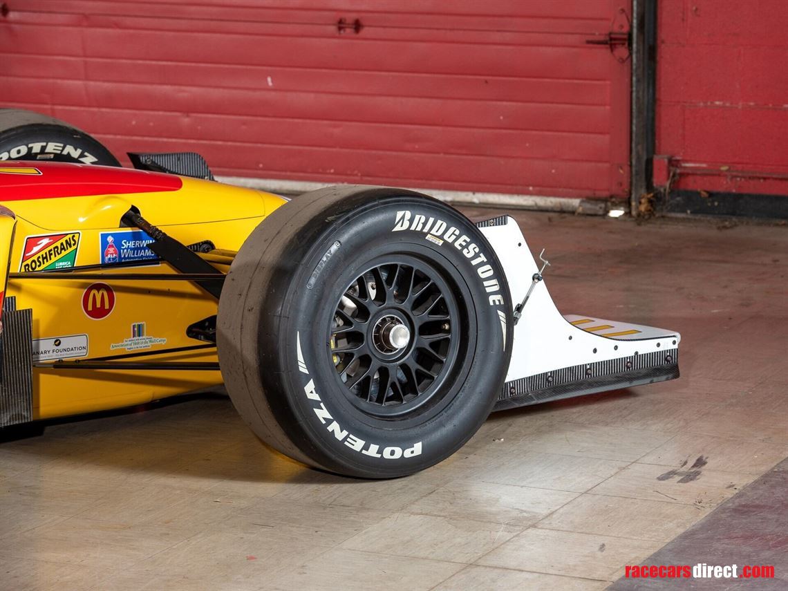 2005-lola-cosworth-ford-b0500