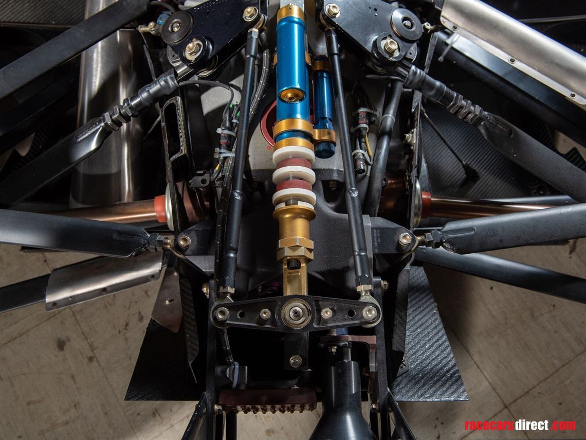 2002-lola-toyota-b0200