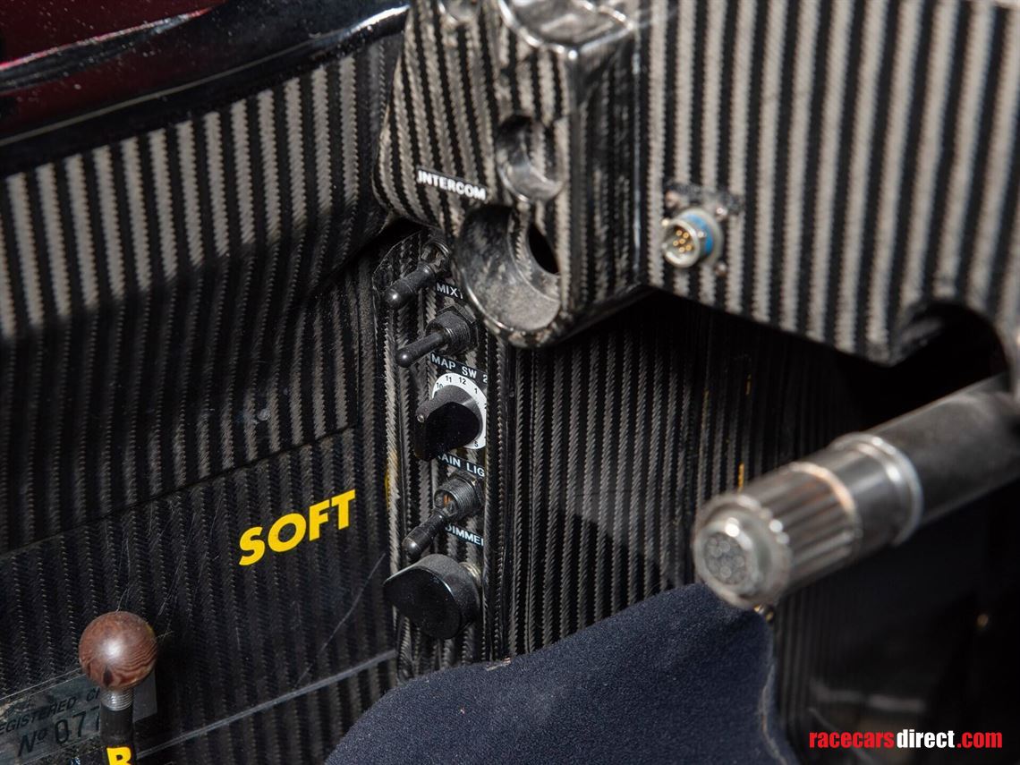 2002-lola-toyota-b0200