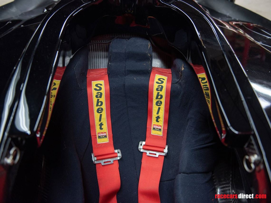 2002-lola-toyota-b0200