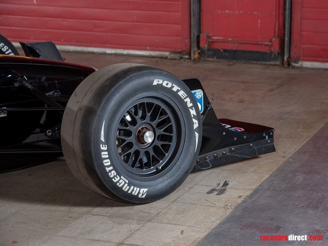 2002-lola-toyota-b0200