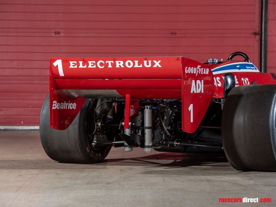 1985-lola-cosworth-t900-hu01