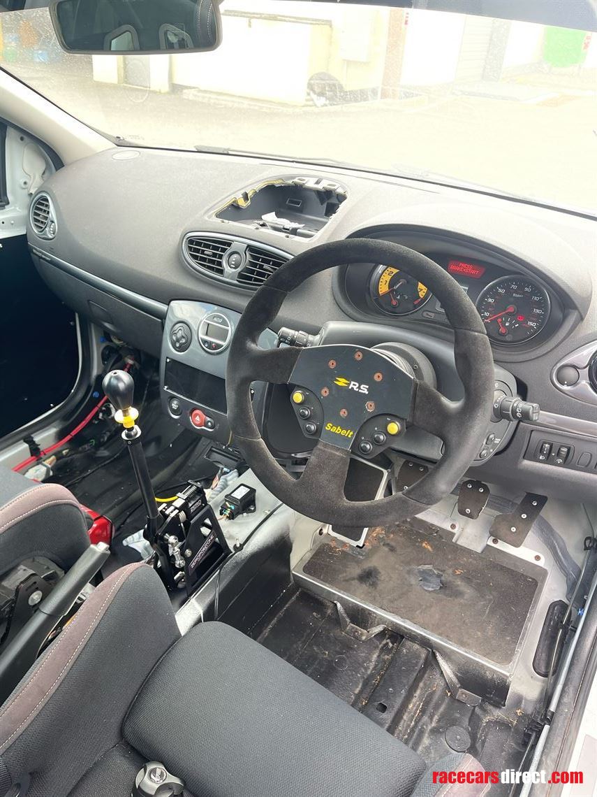 renault-clio-200-megane-engine